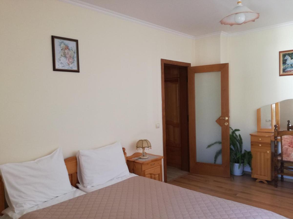 Guest House Benita Девин Экстерьер фото