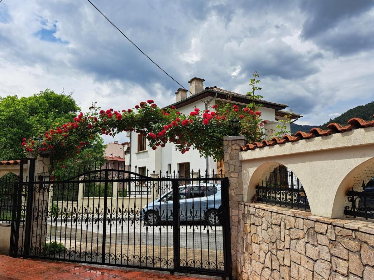 Guest House Benita Девин Экстерьер фото